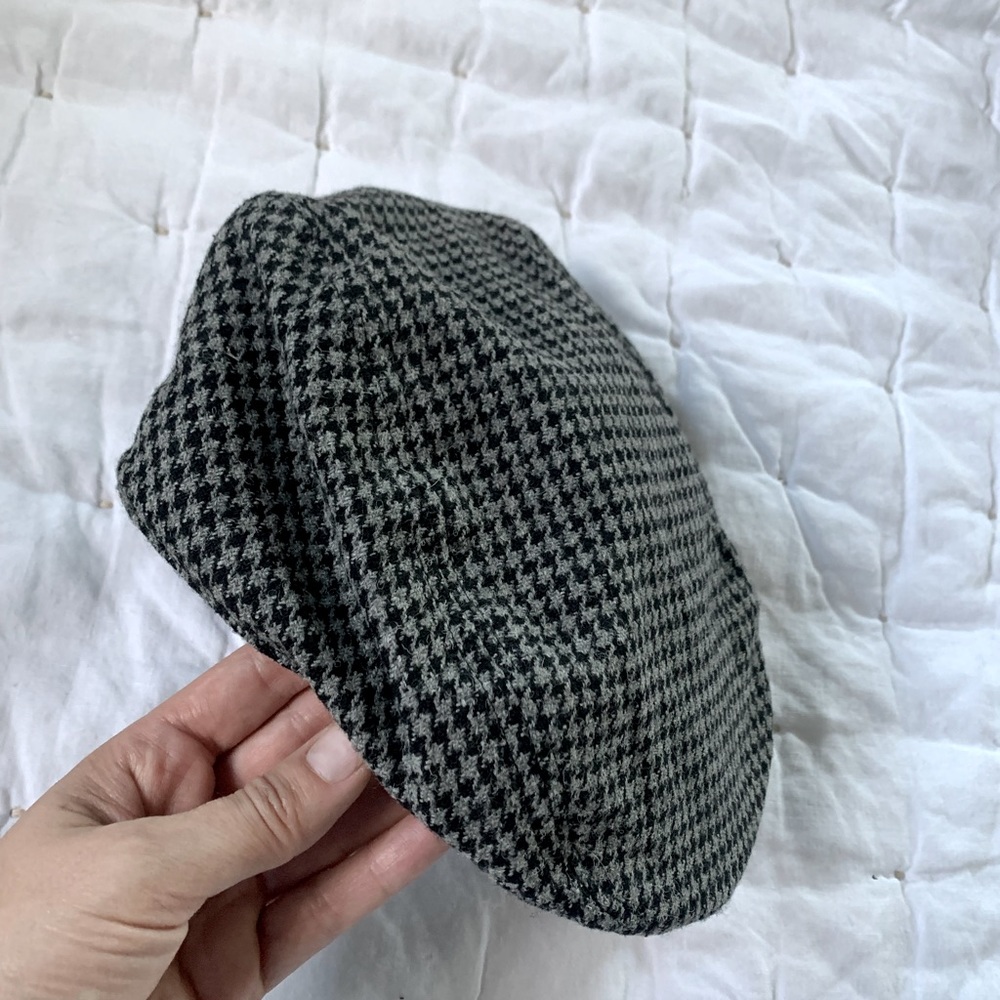 Houndstooth Gray & Black Newsboy Cap